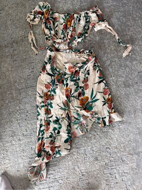 Guess Cream Floral Asymmetrical Two-Piece Dress